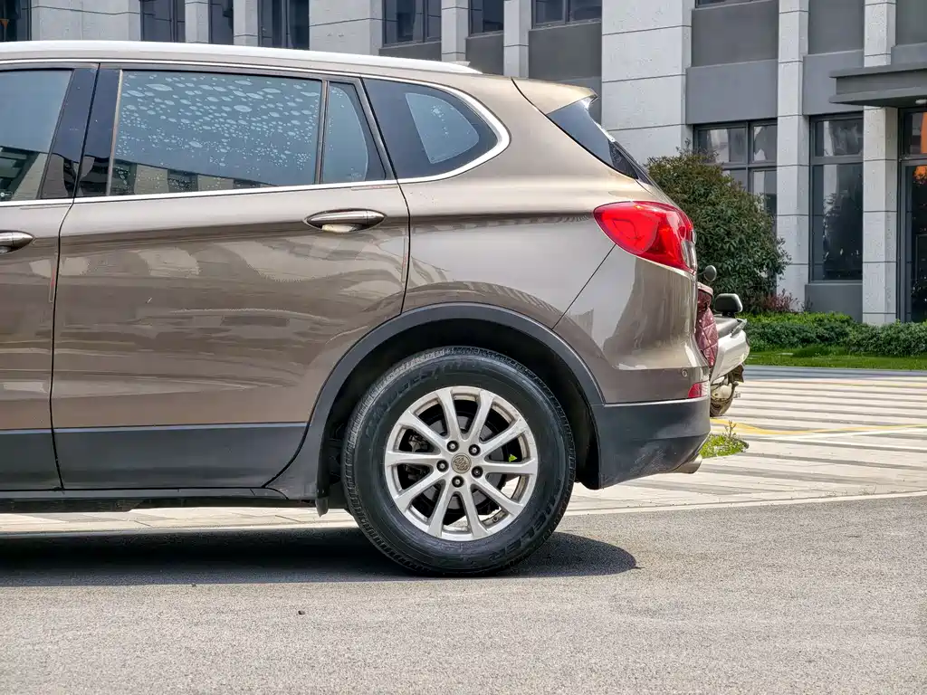 Buick Envision Plus 2017 — фото 8