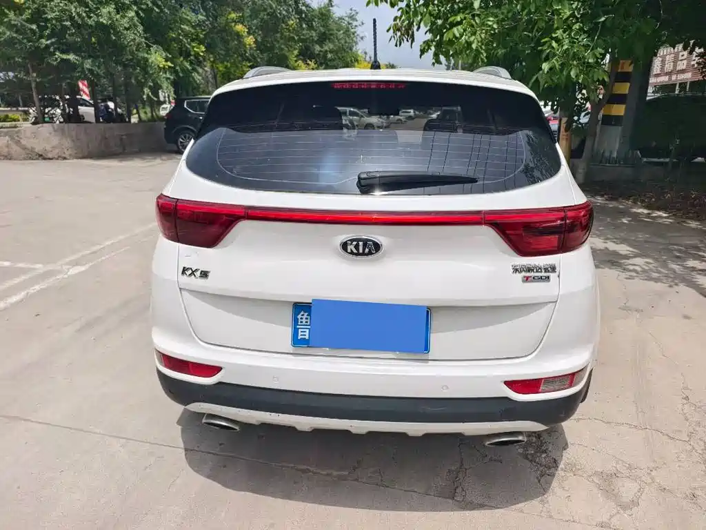 Kia KX5 2017 — фото 6