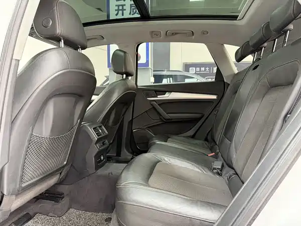 Audi Q5L 2019