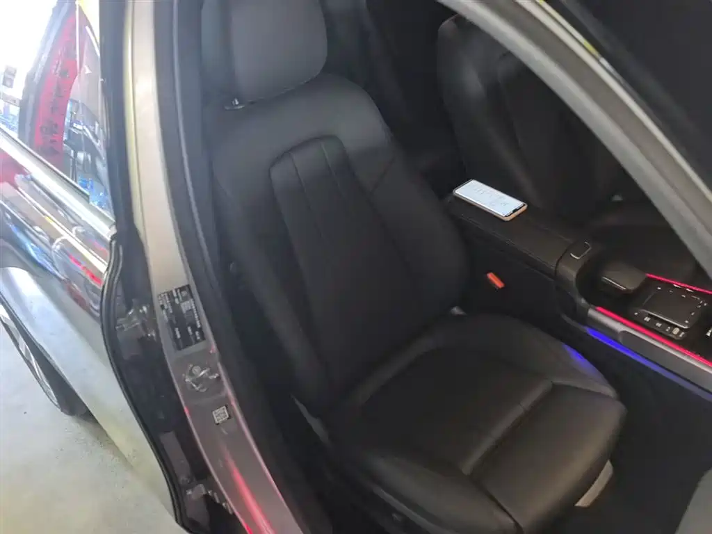 Mercedes-Benz GLB 2020 — фото 20