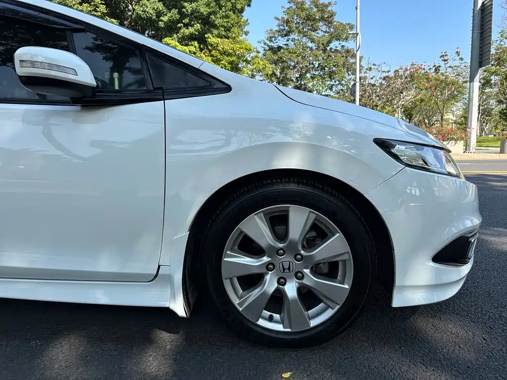 Honda Jade 2014 — фото 26