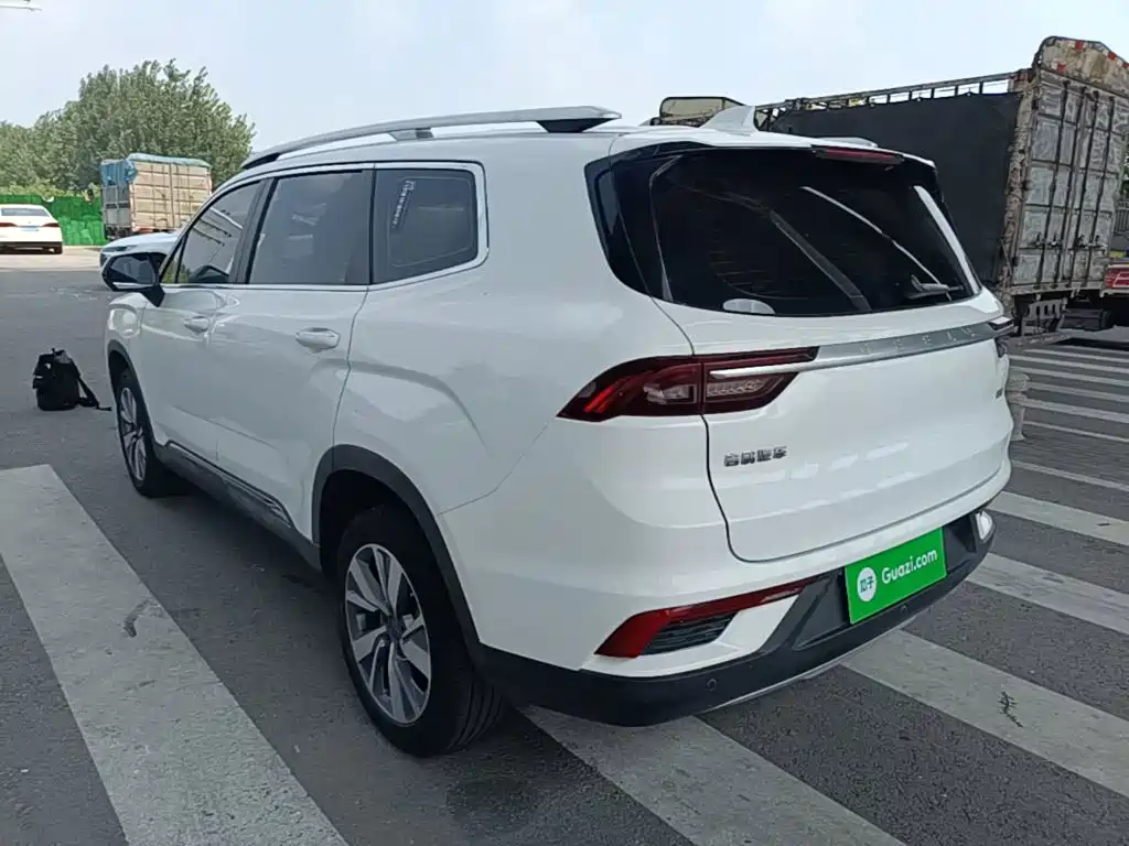 Geely Haoyue 2021 — фото 5