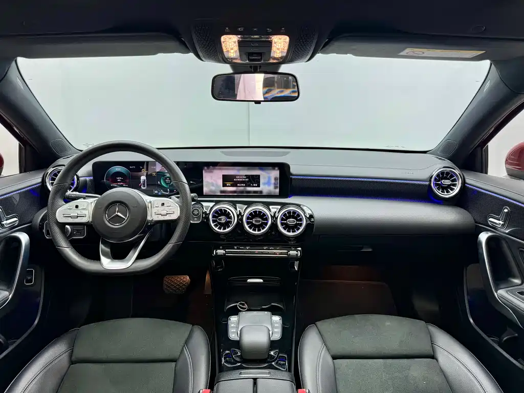 Mercedes-Benz A-Class 2021 — фото 17