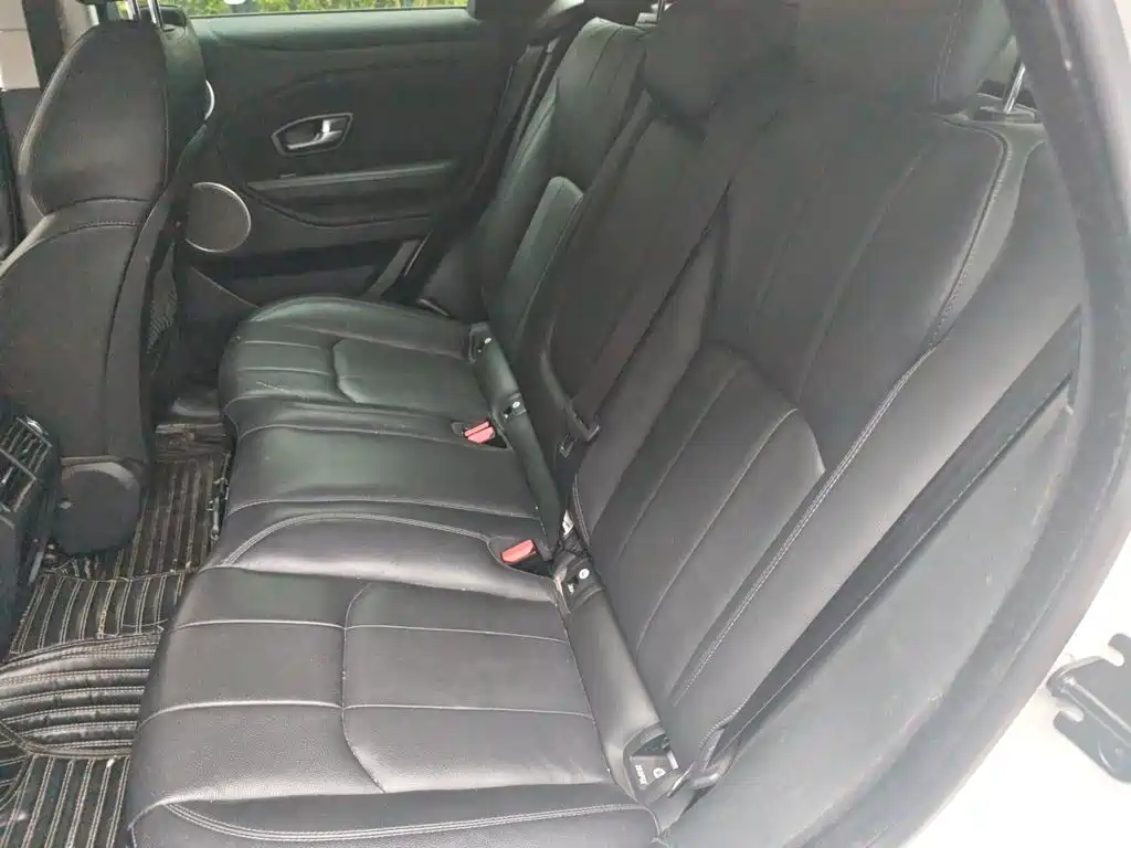Land Rover Evoque 2018 — фото 15