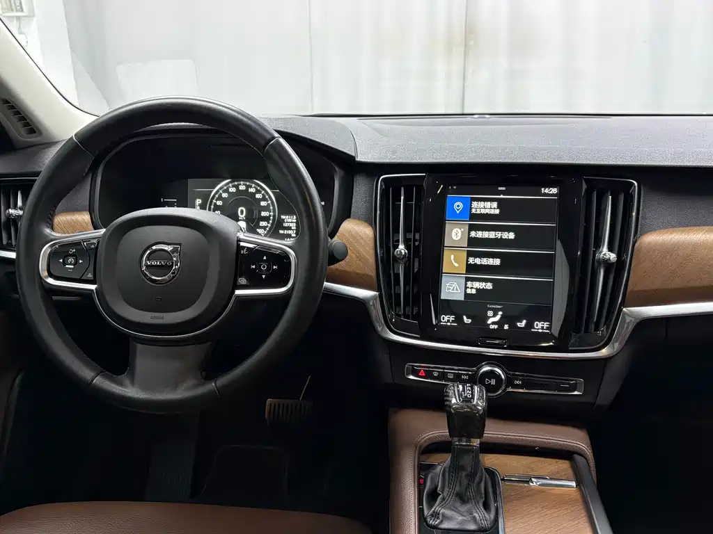 Volvo S90 2019 — фото 9