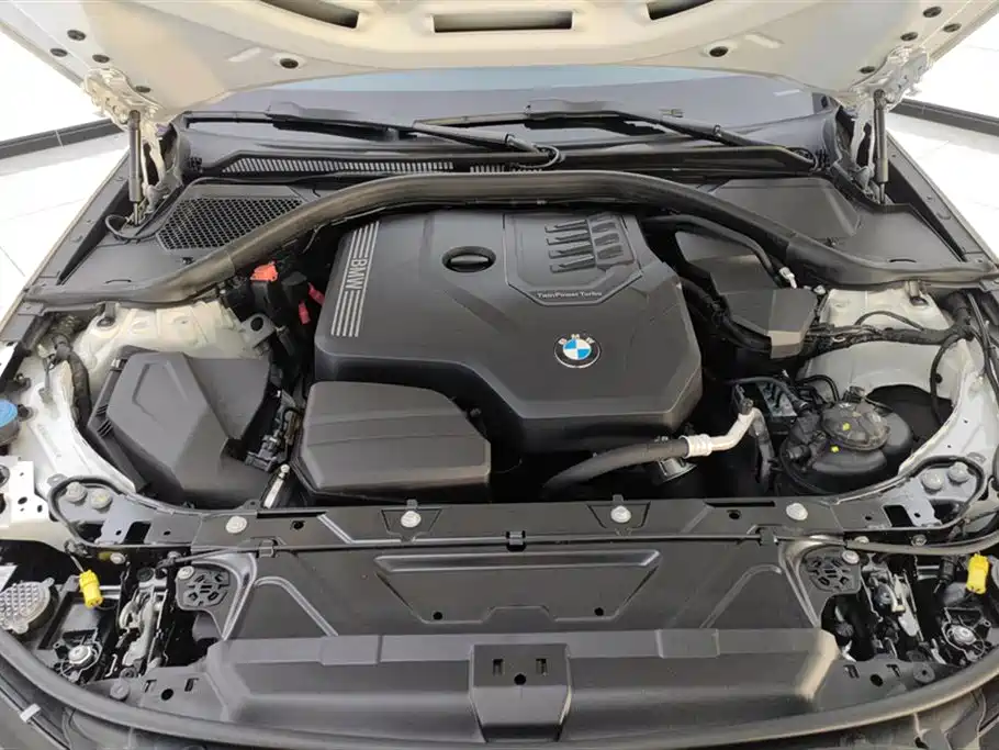 BMW 3 Series 2021 — фото 10