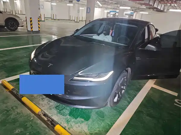 Tesla Model 3 2023