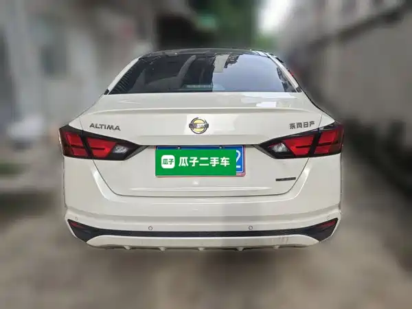 Nissan Teana 2022