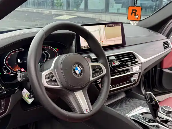 BMW 5 Series 2021
