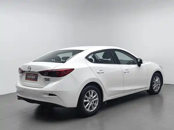 Mazda 3 Axela 2016