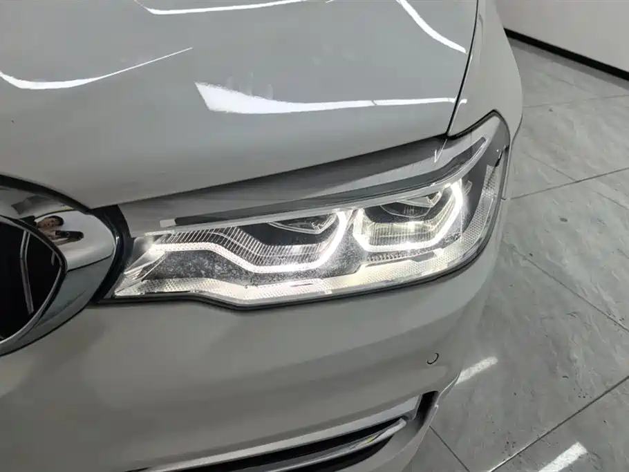 BMW 5 Series 2020