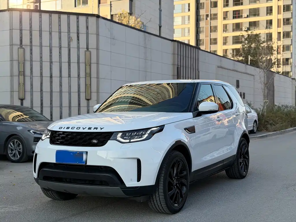 Land Rover Discovery 2020 — фото 1