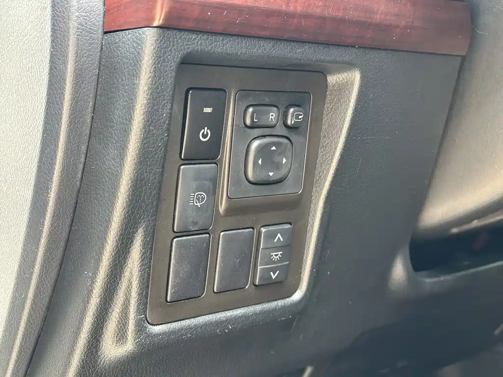 Toyota Prado 2015 — фото 10