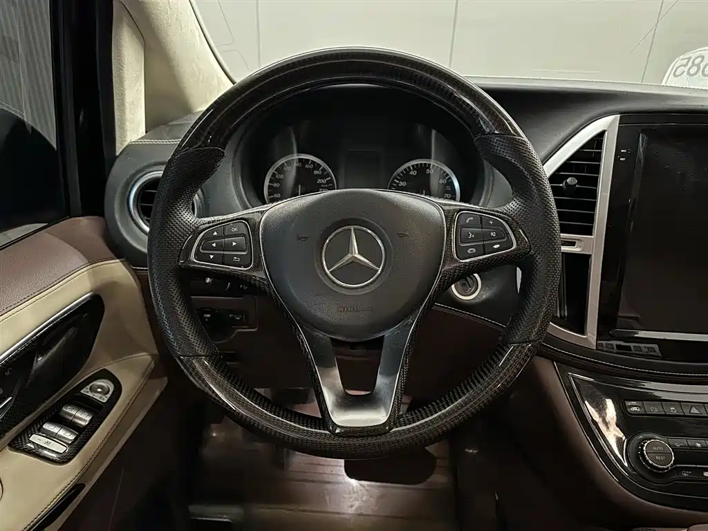 Mercedes-Benz Vito 2018 — фото 13