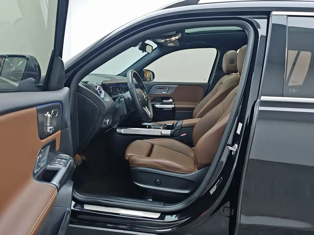 Mercedes-Benz GLB 2023 — фото 14