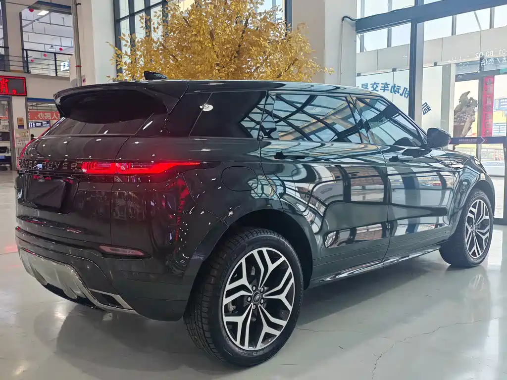 Land Rover Evoque 2022 — фото 25