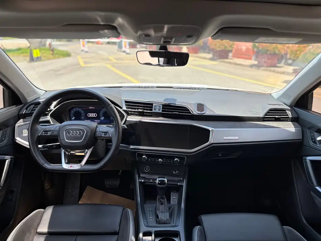 Audi Q3 Sportback 2021 — фото 14
