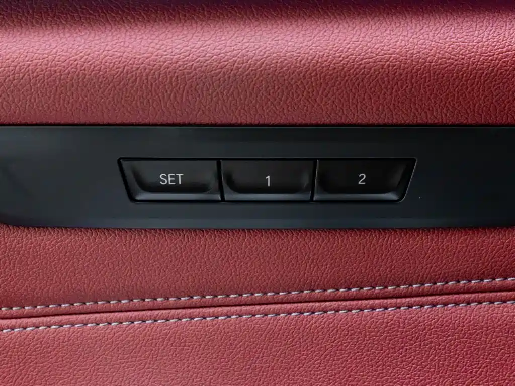 BMW 5 Series New Energy 2023 — фото 22