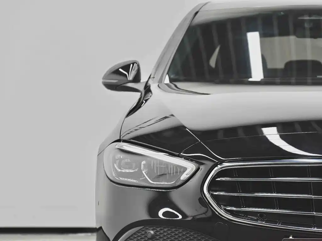 Mercedes-Benz C-Class 2023 — фото 32