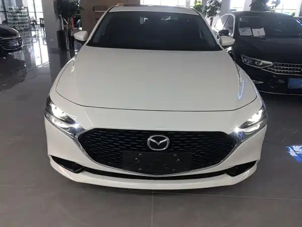 Mazda 3 Axela 2023