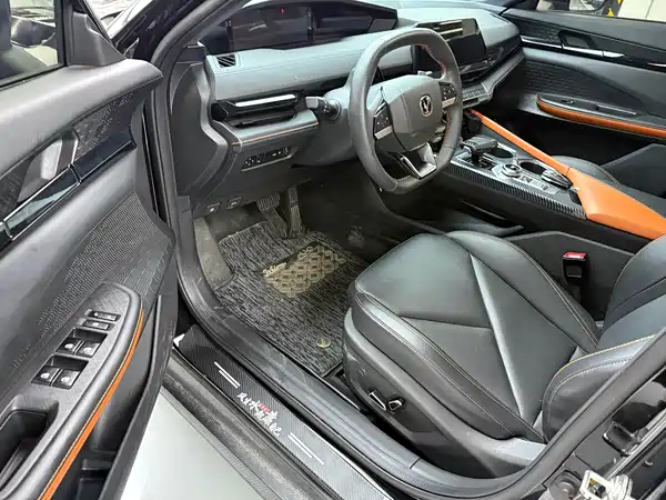 Changan UNI-V 2024