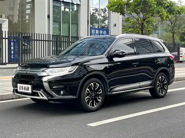Mitsubishi Outlander 2019