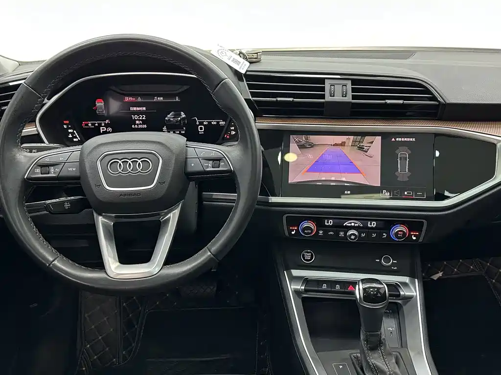 Audi Q3 2023 — фото 11