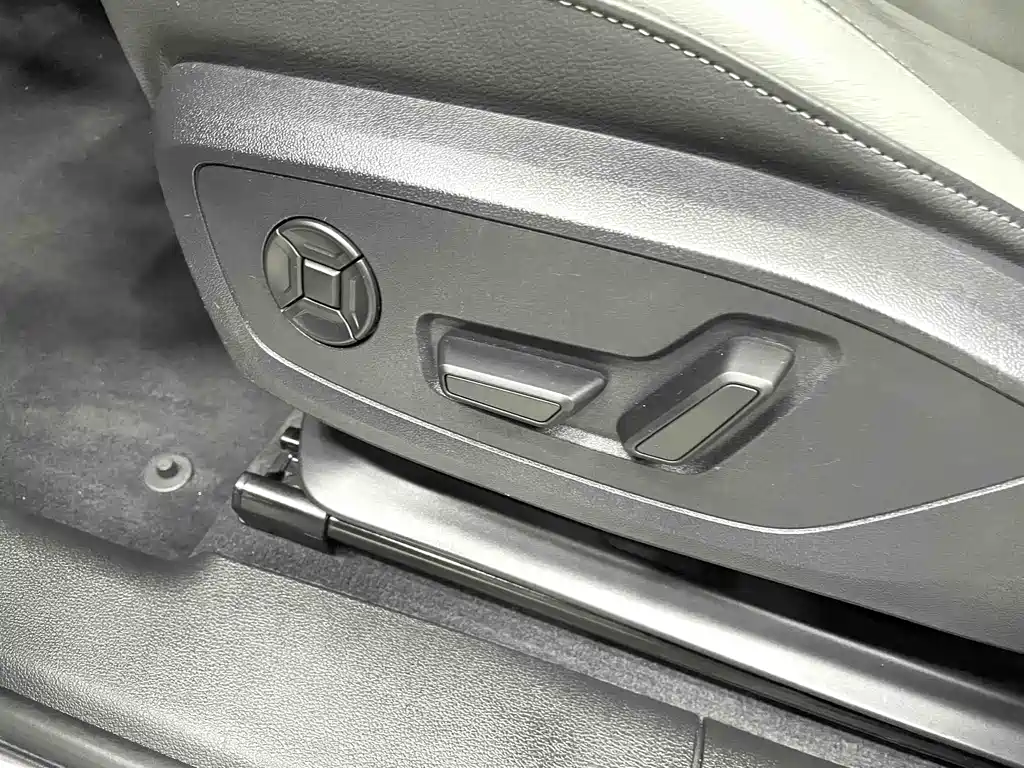 Audi Q3 2022 — фото 12