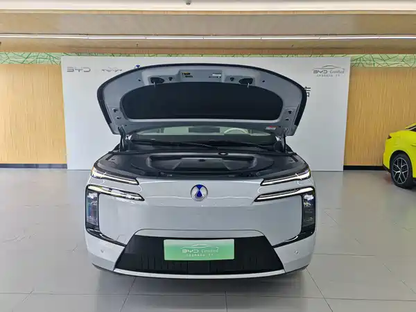 Denza N8L 2025
