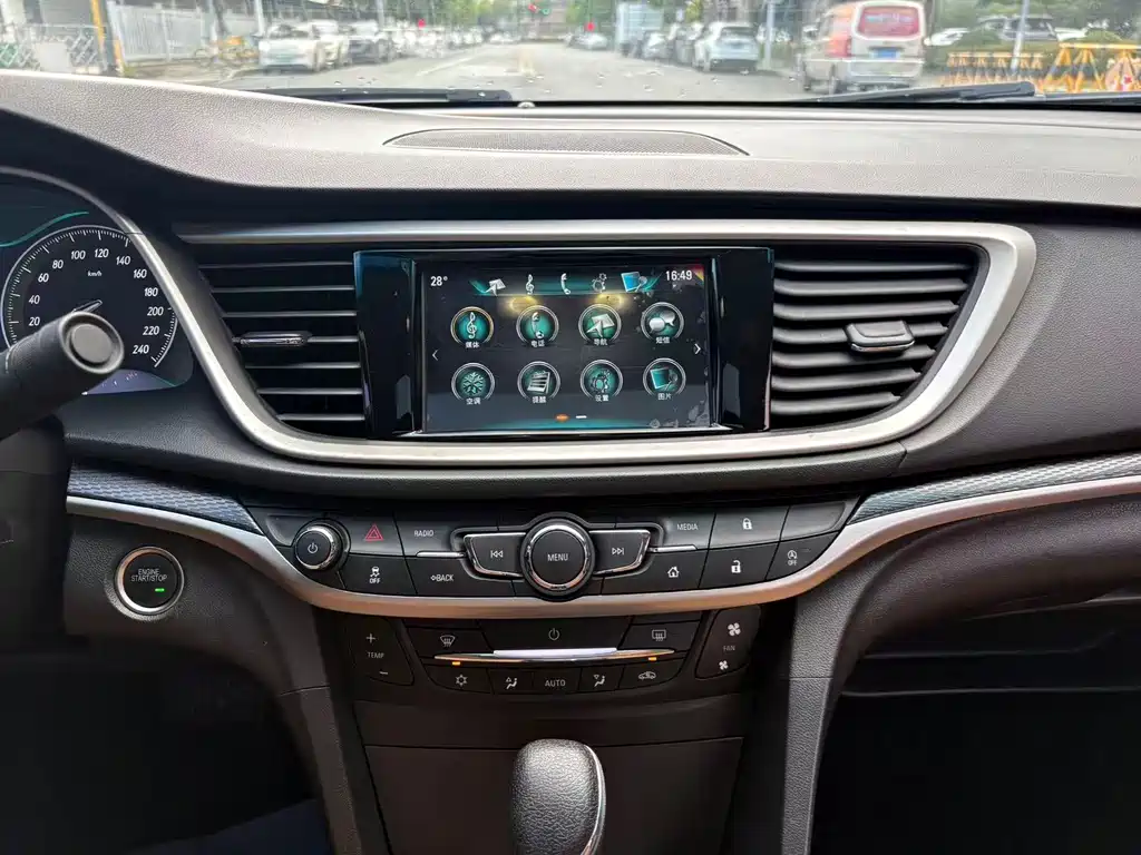 Buick Excelle 2020 — фото 12