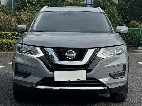 Nissan X-Trail 2025