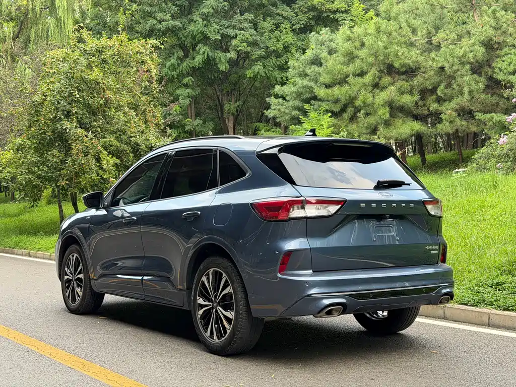 Ford Edge 2022 — фото 16