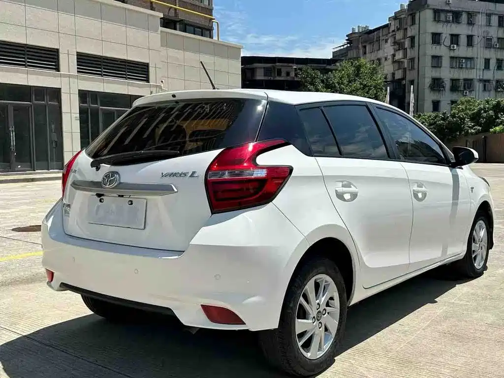 Toyota Yaris L 2017