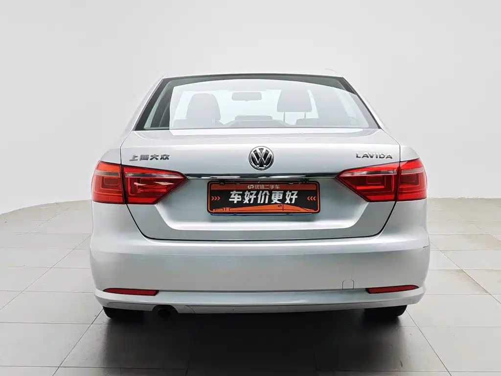 Volkswagen Lavida 2013