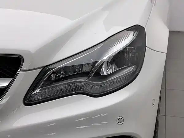 Mercedes-Benz E-Class 2015