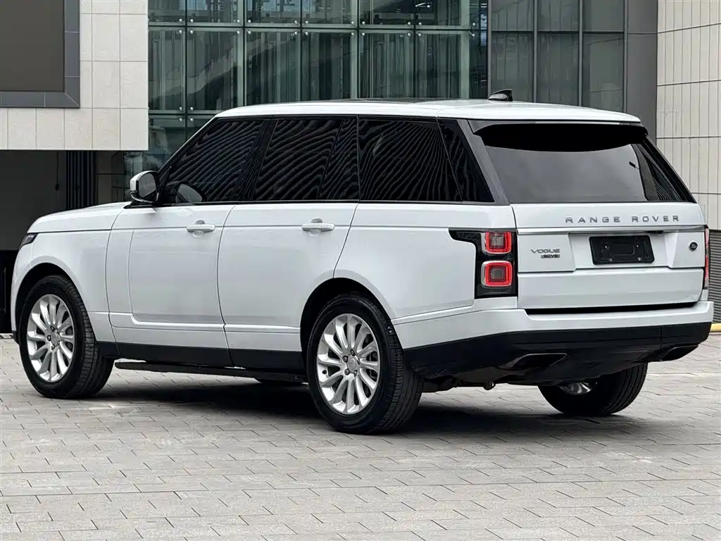 Land Rover Range Rover 2018 — фото 9