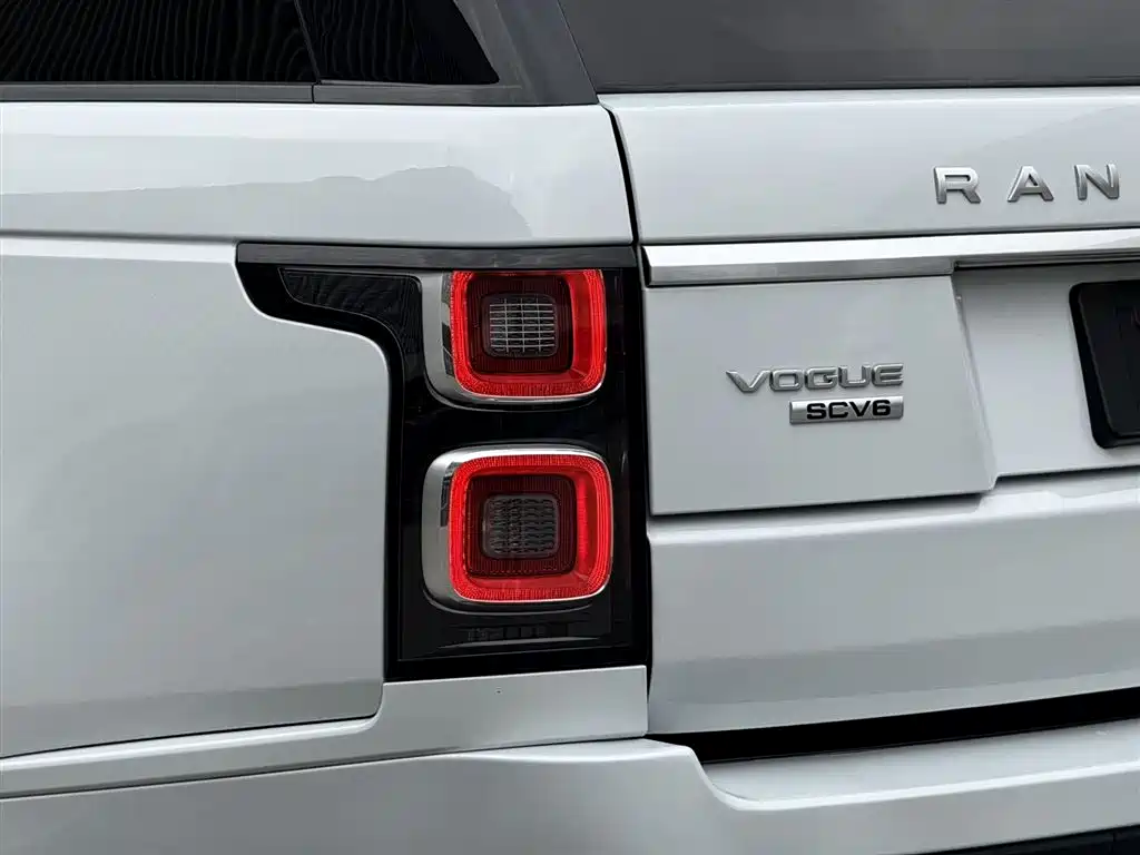 Land Rover Range Rover 2018 — фото 15
