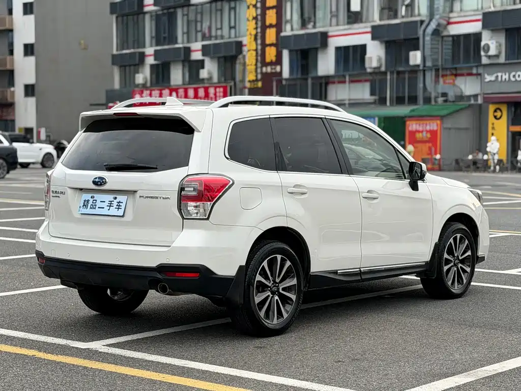 Subaru Forester 2017 — фото 5