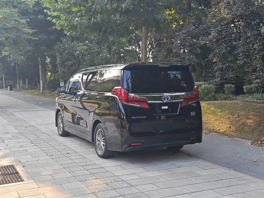 Toyota Alphard 2021 — фото 7