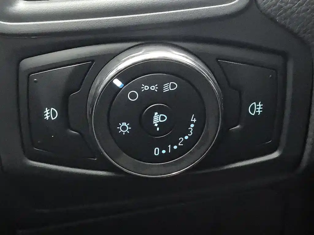 Ford Focus 2015 — фото 21