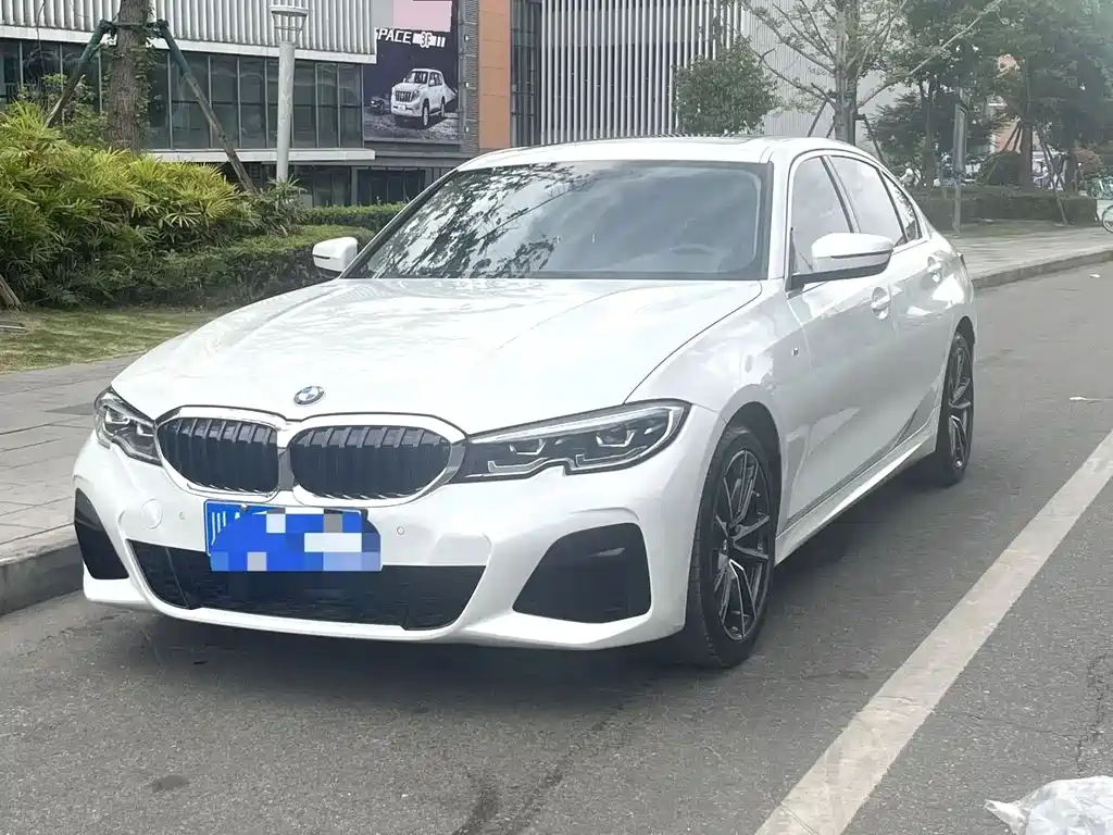 BMW 3 Series 2021