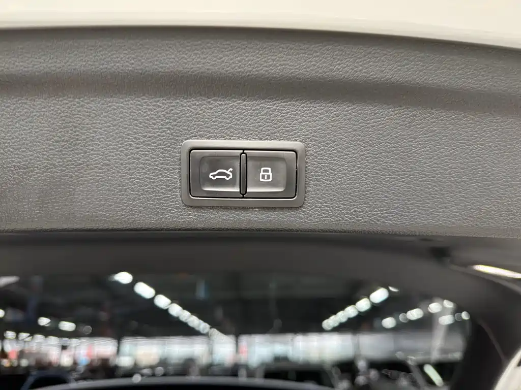 Audi Q3 2022 — фото 18