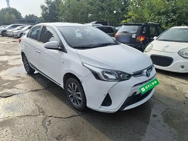 Toyota Yaris L 2020