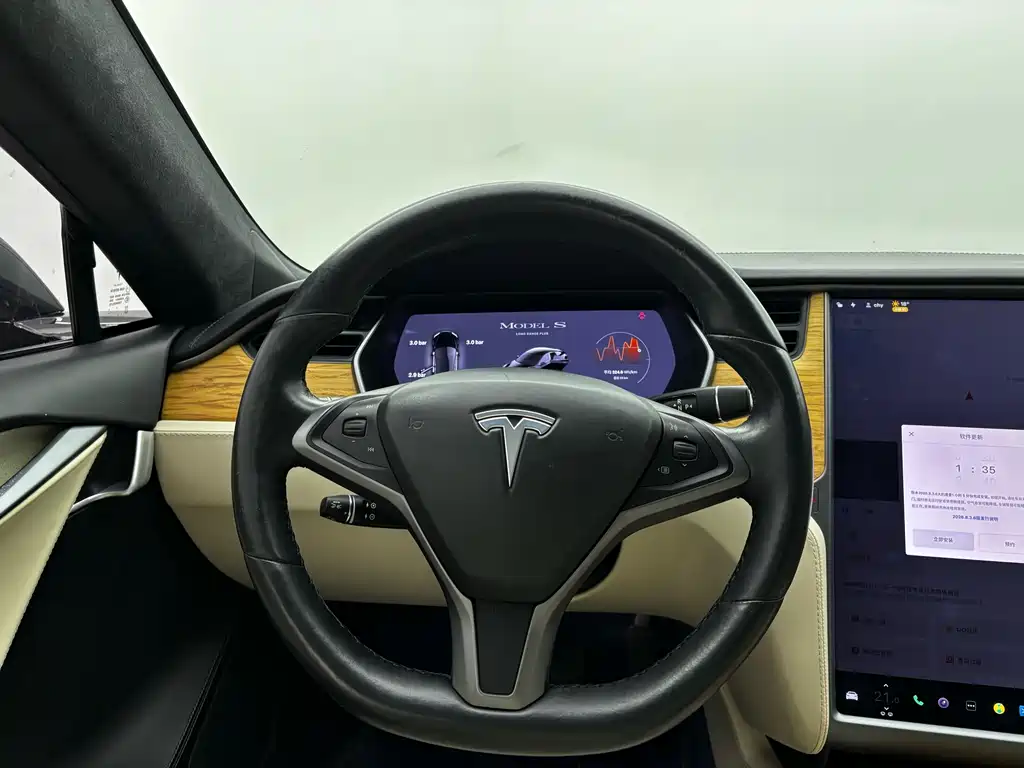 Tesla Model S 2021 — фото 15
