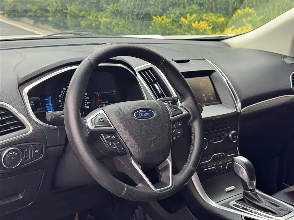Ford Edge 2016