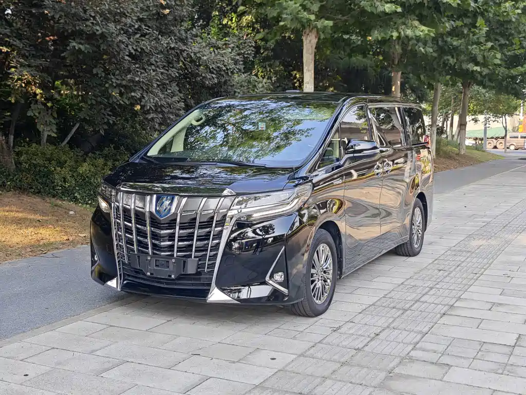 Toyota Alphard 2021 — фото 1