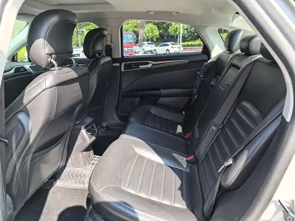 Ford Mondeo 2015