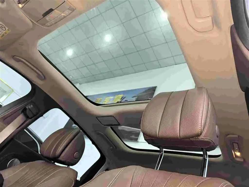Mercedes-Benz E-Class 2023 — фото 3