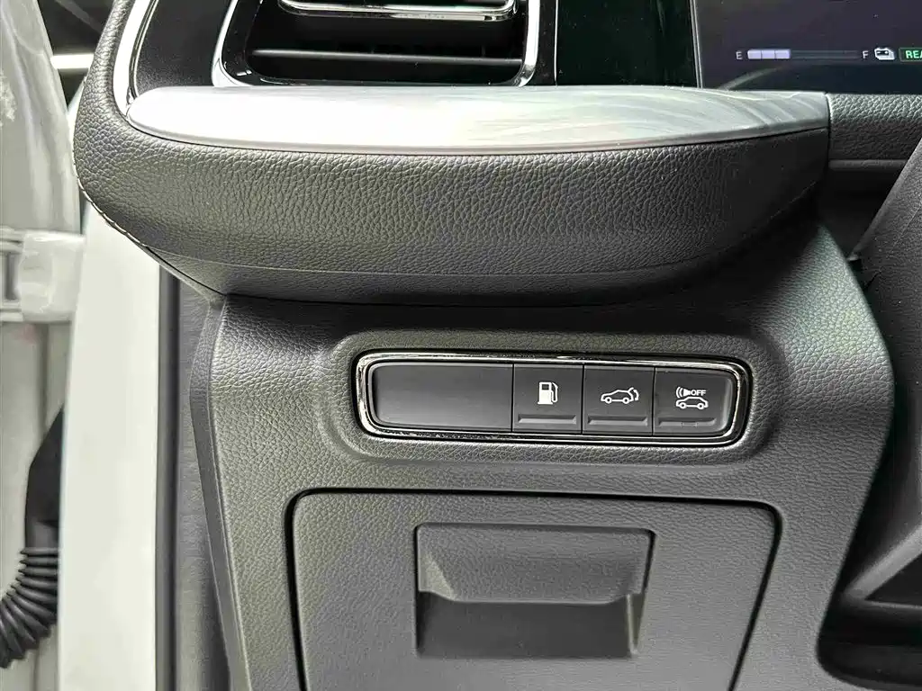 GAC Motor Trumpchi GS8 2022 — фото 12