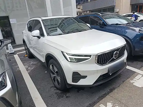 Volvo XC40 2023